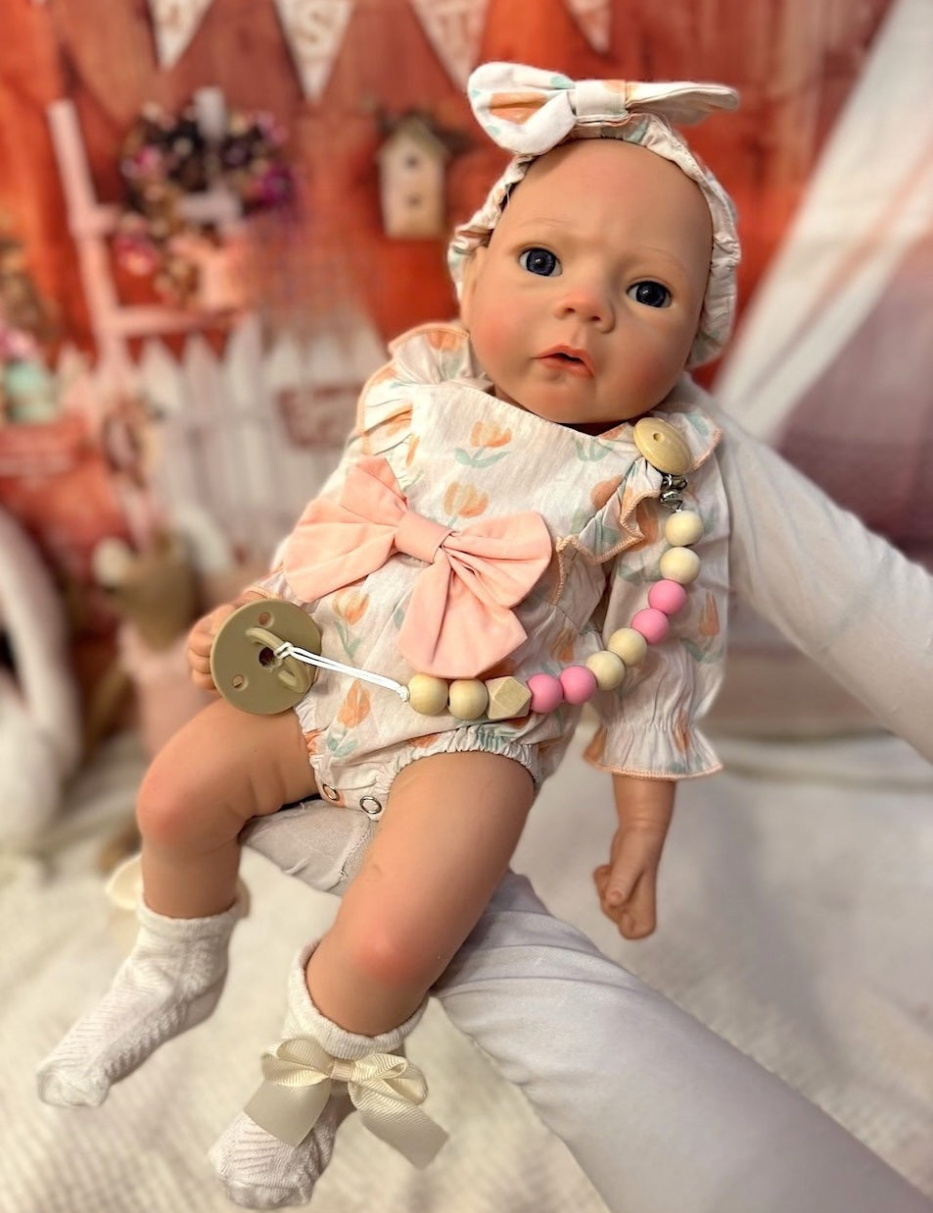 Piel con estampado floral y volantes con cierre de velcro – Para bebés reborn de 44 a 52 cm