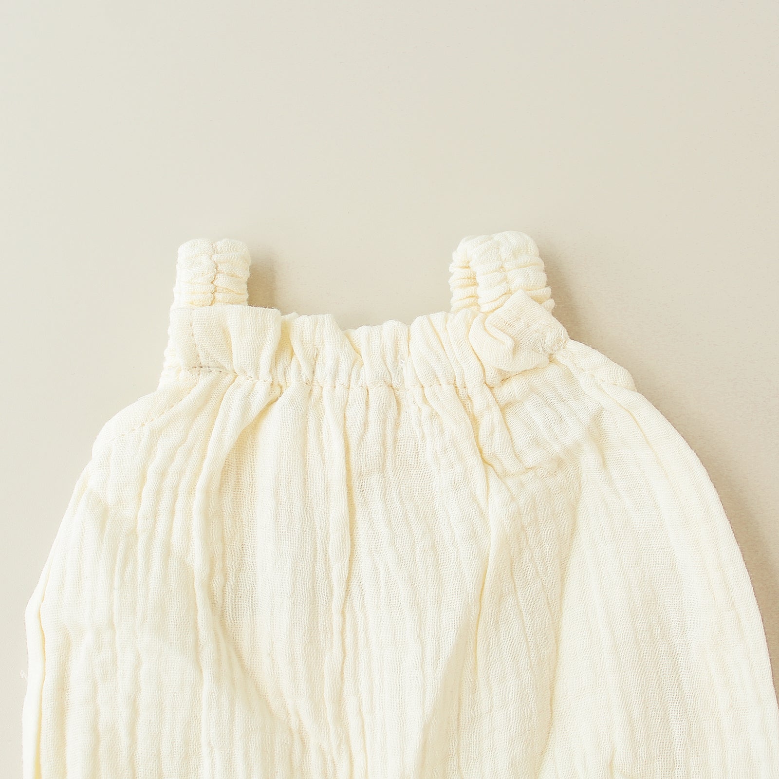 Conjunto de mascota y gorro de lino con orejas - Para bebés reborn de 44 a 52 cm