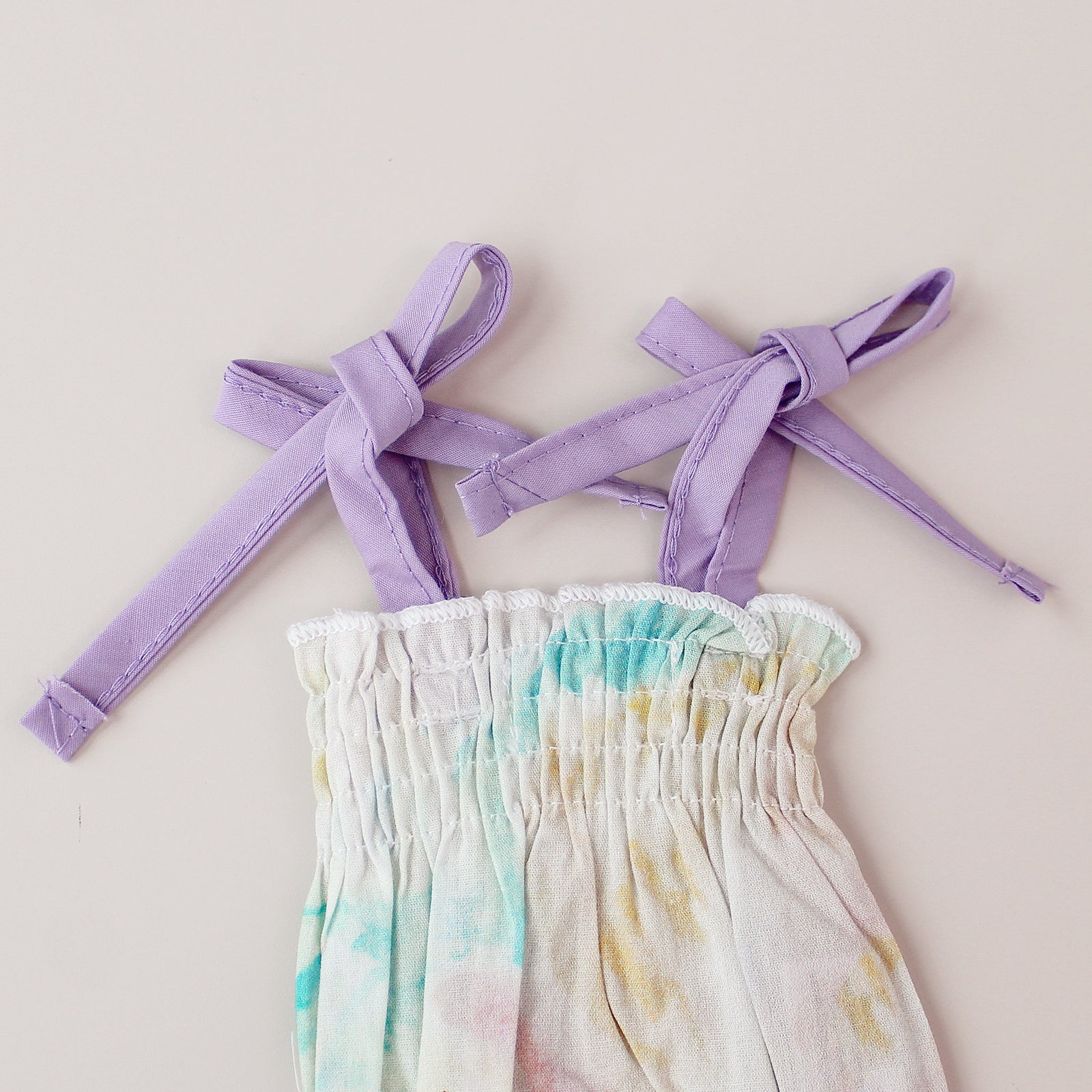 Ranita con estampado floral sobre tiras de colores – Para bebés reborn de 33 a 40 cm