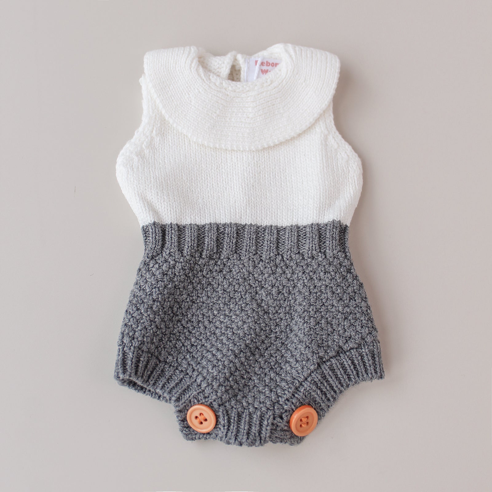 Soportes portátiles con cabeza bobo gris y blanca – Para bebés reborn de 36 a 40 cm